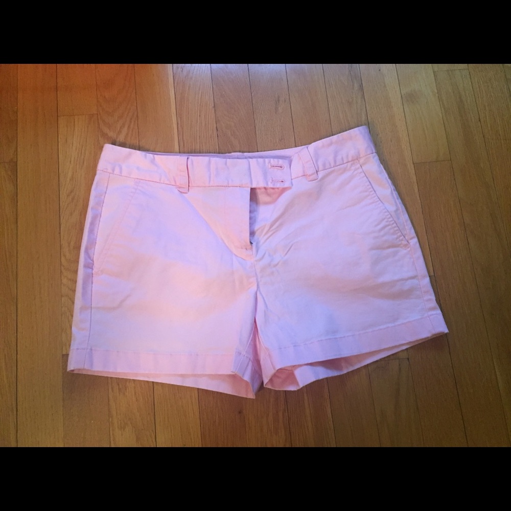 Vineyard vine shorts